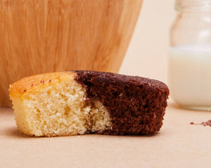 BYO Cake with cocoa and vanilla