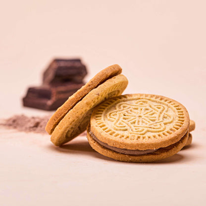 vanilla sandwich cookies with cocoa filling - Oh!My Snacks