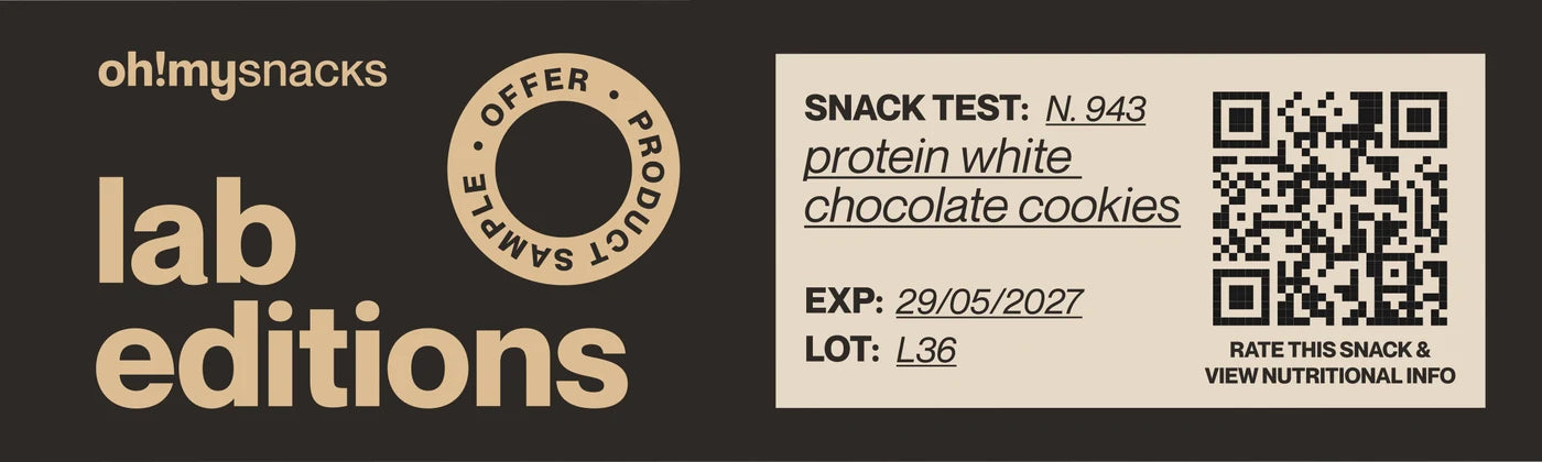 The wrapper of a test snack: dark, with a light label that says ‘snack test’, the snack's name and the QR code